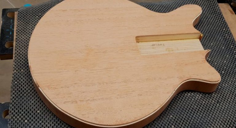 HOME - Dansan Guitars